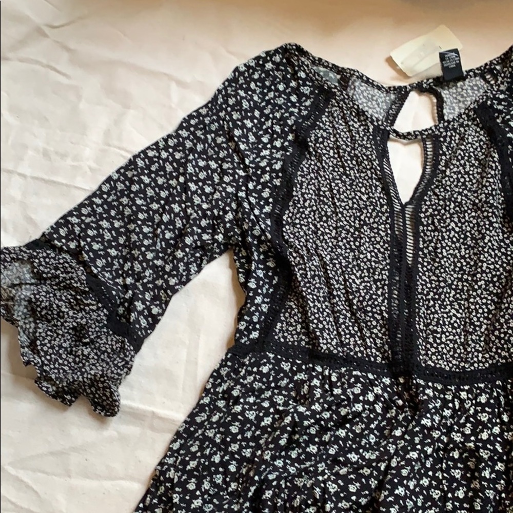 black and white floral dress, never worn!
